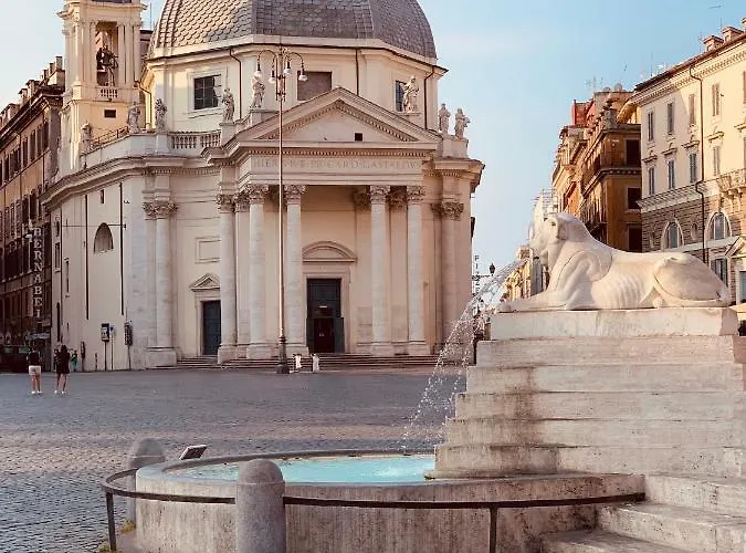 900 Piazza del Popolo